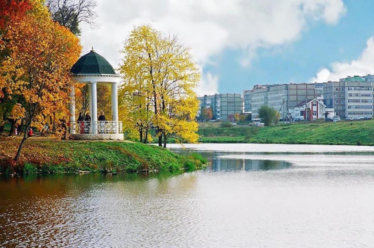 Г обнинский. Белкинские пруды Обнинск парк. Парк Белкино Обнинск. Обнинск Белкинский парк беседка. Пруды Белкино Обнинск.